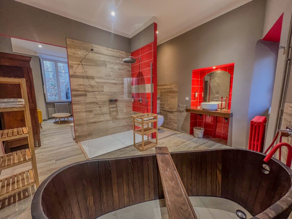 Salle de bain Chambre Fênetre sur cour Hôtel d'Alibert Caunes-Minervois
