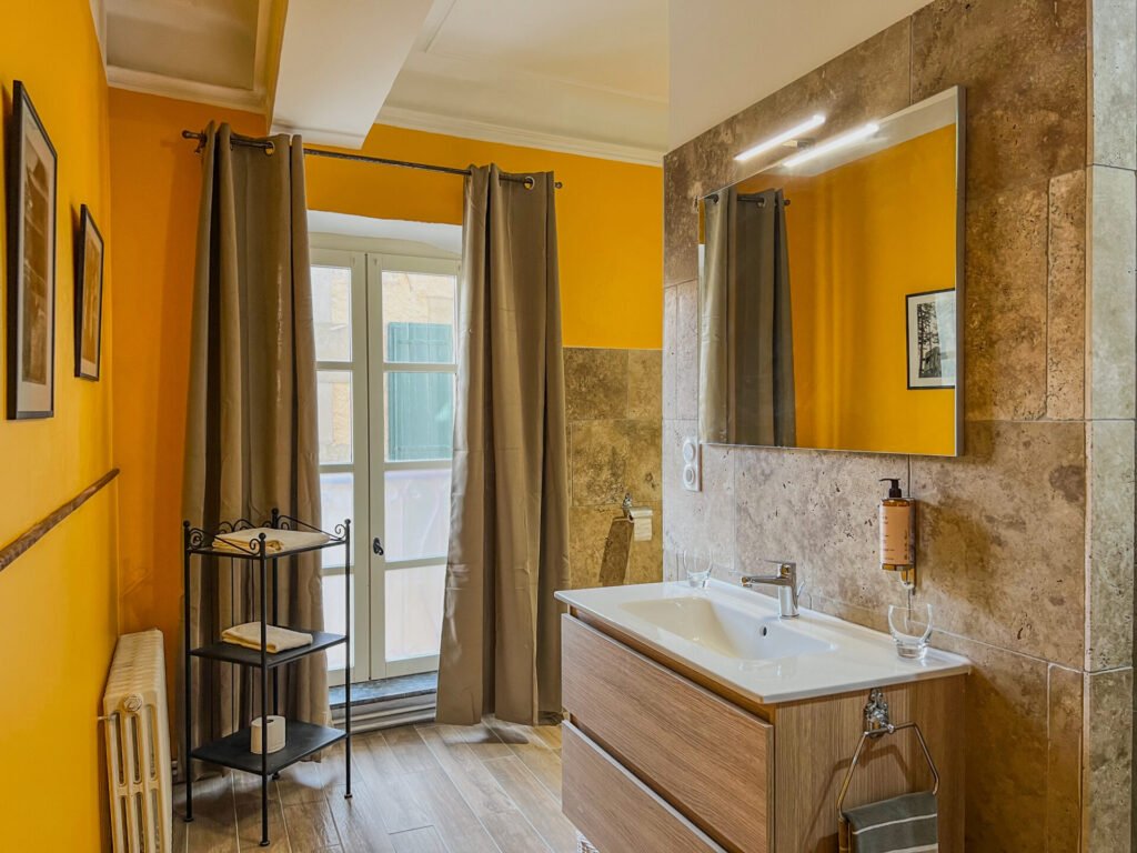 Salle de bain Chambre Mémé Louise Hôtel d'Alibert Caunes-Minervois